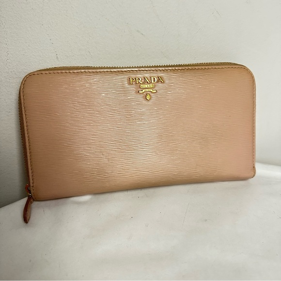 Prada Women's Beige Zip-Around Wallet with authenticity card - Picture 1 of 5